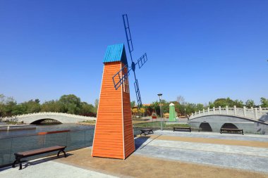 Yel değirmeni mimarisi parselde