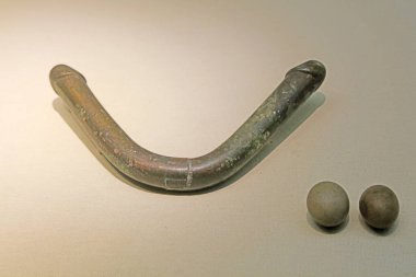 Antik Çin bronz kapları, ortaya çıkarılmış kültürel kalıntılar.