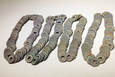 Eski Çin 'de demir paralar