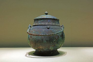 Antik Çin bronz kapları, ortaya çıkarılmış kültürel kalıntılar.