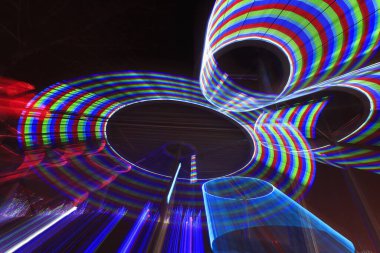 Karanlıktaki ışıklandırma efekti, yakın plan fotoğraf