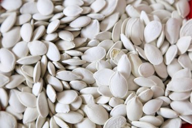 Karpuz çekirdeği yığınları