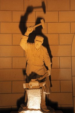 Yan 'an Şehri - 2 Nisan 2017: Çin Tarihi Heykeller Gecesi, Yan' an Şehri, Shaanxi Eyaleti, Çin