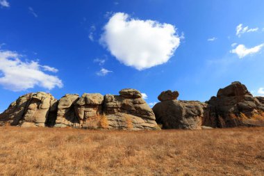 Keshiketeng World Geopark, Moğolistan 'daki Qingshan Park' ın doğal manzarası.