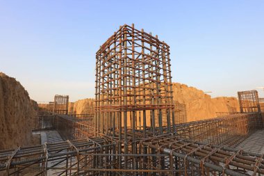 Foundation reinforcement truss of construction sit