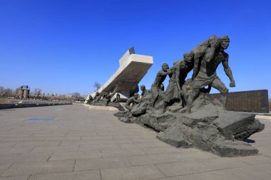 Tangshan - 5 Aralık 2017: Tangshan depremi park heykelini, Tangshan şehrini, hebei eyaletini, Çin 'i harap etti