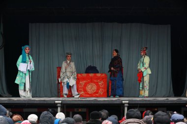 Luannan County - 28 Şubat 2018: Çin geleneksel kostüm draması sahnesi, Luannan County, Hebei Eyaleti, Çin