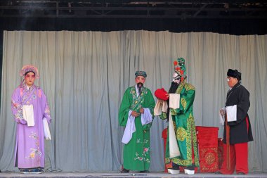 Luannan County - 1 Mart 2018: Çin geleneksel kostüm draması sahnesi, Luannan County, Hebei bölgesi, Çin