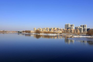 Çin 'deki Tangshan şehir parkının manzarası