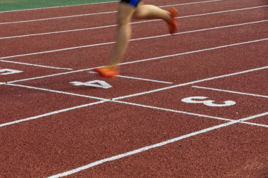 Uzun mesafe koşucusunun bacakları