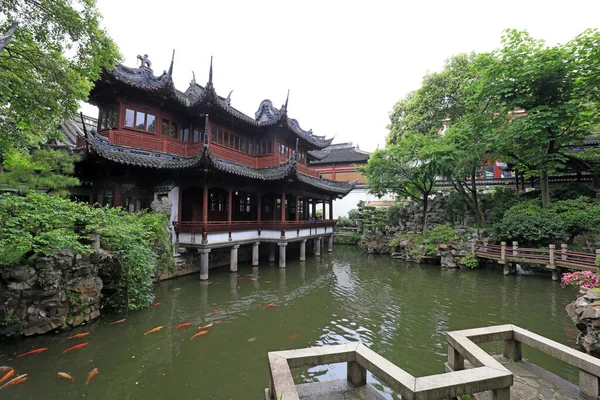 Şangay, Çin - 31 Mayıs 2018: Çin klasik mimarisi Yu Garden, Şangay, Çin