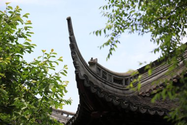 Eski binaların saçakları Yu bahçesinde, Şangay, Çin