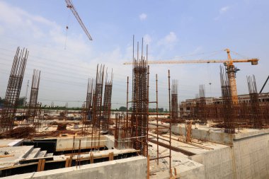 Bitmemiş sanayi binası Kuzey Çin 'de bir inşaat sahasında.