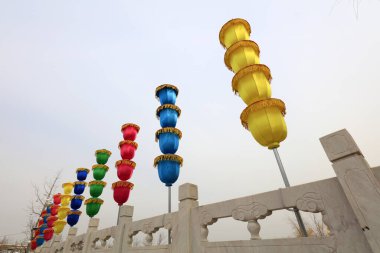 Taş köprü tırabzan ve yelkenli