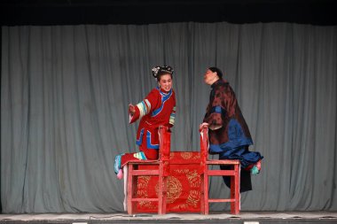 Luannan County - 28 Şubat 2018: Çin geleneksel kostüm draması sahnesi, Luannan County, Hebei Eyaleti, Çin