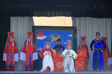 Luannan County - 1 Mart 2018: Çin geleneksel kostüm draması sahnesi, Luannan County, Hebei bölgesi, Çin