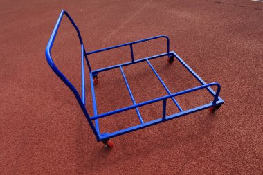 Plastik pistte spor aletleri