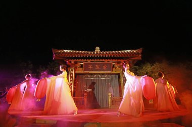 25 Eylül 2019 Tangshan City, Çin: Canlı deneyim dramasının fotoğrafı Gençlik, Tangshan City, Hebei Eyaleti, Çin