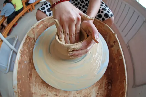 Practice of Chinese Ceramic Art