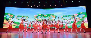 27 Eylül 2019 - Tangshan City, Çin Şarkı Konseri Sahnesi, Tangshan City, Hebei Eyaleti, Çin, Tangshan Şehri, Hebei Eyaleti, Çin.