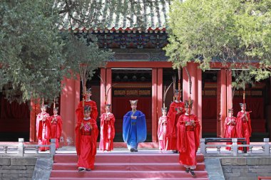 Pekin, Çin, 5 Ekim 2019: Dacheng ritüeli ve Pekin 'deki Konfüçyüs Tapınağı' nın müzik performansı.