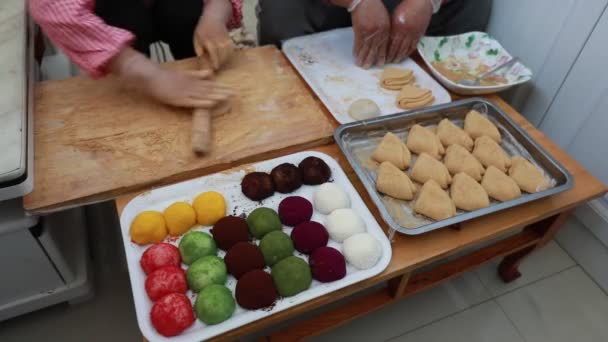 Chefs Hacen Pastelería Tradicional China Granos Moxa — Vídeo de stock
