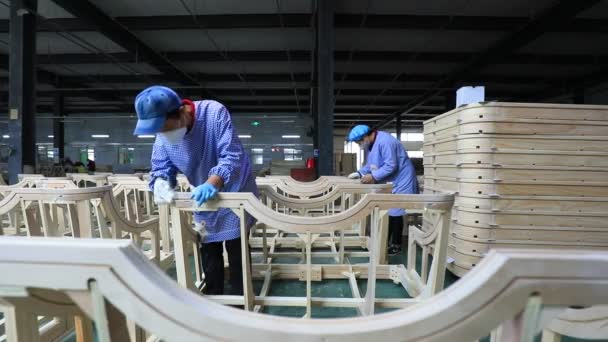 Luannan County Hebei Eyaleti Çin Mayıs 2020 Mobilya Fabrikasında Çalışan — Stok video