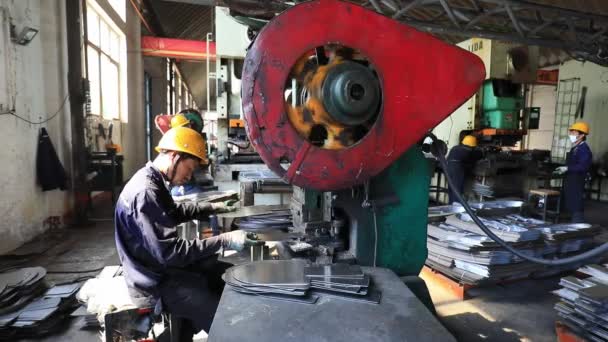Luannan County Επαρχία Hebei Κίνα Μαΐου 2020 Εργαζόμενοι Εργάζονται Νευρικά — Αρχείο Βίντεο