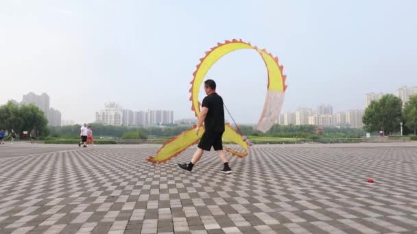 Lannan County Provincie Hebei Čína Srpna 2020 Lidé Cvičí Stužkový — Stock video