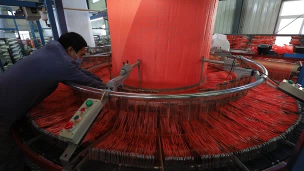 Lannan County Čína Prosince 2020 Pracovníci Jsou Zaneprázdněni Továrně Výrobní — Stock video
