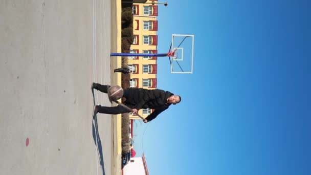 Luannan County Hebei Province China Dezembro 2020 Homem Joga Uma — Vídeo de Stock