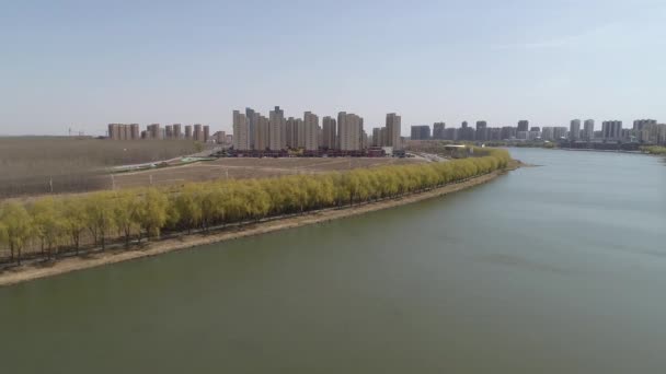 华北滨水城市的建筑景观 — 图库视频影像