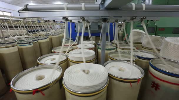 华北纺纱厂棉纱生产线 — 图库视频影像
