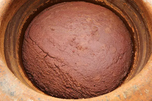 Geleneksel Çin teknolojisiyle pişirilmiş karides yağı.