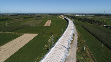 Elektrikli demiryolu şantiyesi, Kuzey Çin