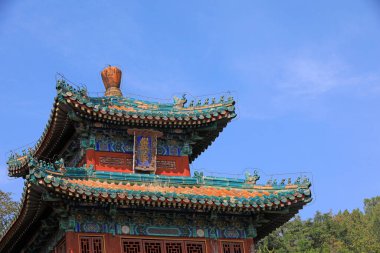 Pekin, Çin - 6 Ekim 2020: Pekin Yaz Sarayı 'ndaki antik Çin mimarisinin manzarası