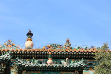 Pekin, Çin - 6 Ekim 2020: Pekin Yaz Sarayı 'ndaki antik Çin mimarisinin manzarası