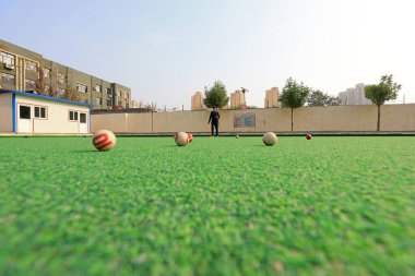 LUANNAN COUNTY, Çin - 20 Ekim 2020: Çinli ağ topu meraklıları Çin, LUANNAN COUNTY, Hebei Eyaleti, Çin