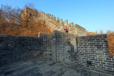 Qianxi Eyaleti, Hebei Eyaleti, Çin - 4 Kasım 2020: Qingshanguan Çin Seddi 'nin mimari manzarası