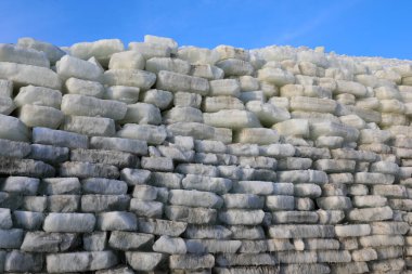 Buz Kuzey Çin 'de bir buz mahzenine yığılmış.