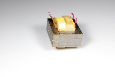 Elektrik bileşenlerini kapat