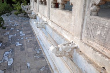 Pekin Taimiao Tapınağı 'nda beyaz mermer balüstrad heykel