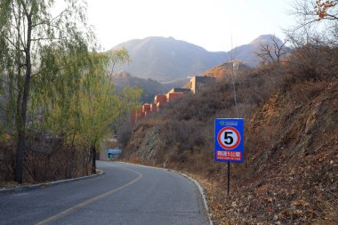 Dağlık bölgede hız limitli otoyol