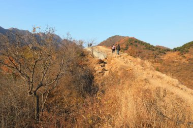 Qianxi Eyaleti, Hebei Eyaleti, Çin - 4 Kasım 2020: Qingshanguan Çin Seddi 'nin mimari manzarası