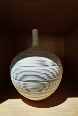 Seramik süslemeleri kapat