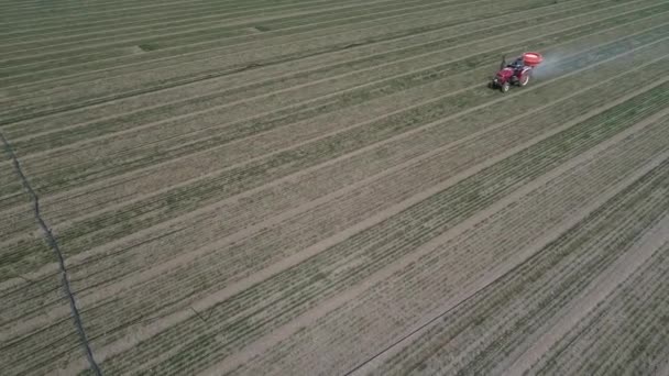 Bauern Fahren Traktoren Weizen Auf Feldern Nordchina Düngen — Stockvideo