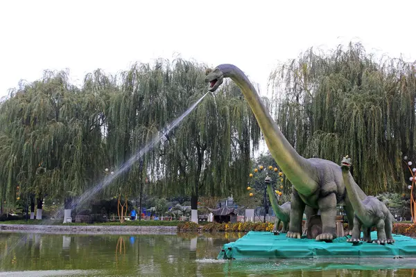 BEIJING - 23 Ekim: Dinozor modeli 23 Ekim 2014 tarihinde, Pekin, Çin