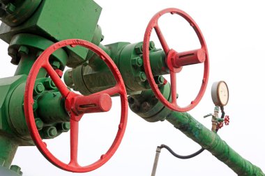 Petrol boru hattı kontrol el ve basınç göstergesi, phot 'a yakın çekim