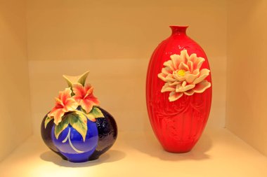 Çin seramik sanatları ve el sanatları