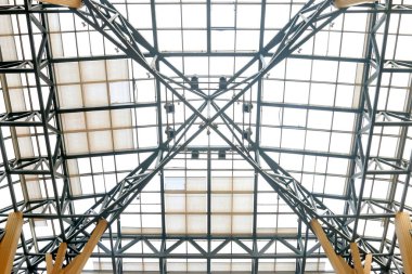 Metal çerçeve kubbesi, fotoğrafa yakın çekim